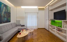 Gemini - Wonderful Apartment In Kolonaki